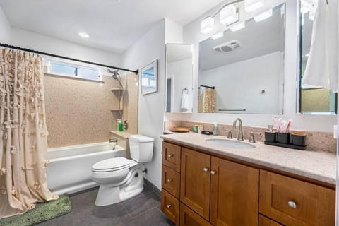 173 - Santa Clara 6Br Stunning Entire house House in Santa Clara