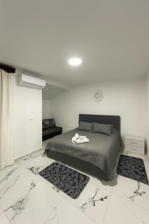 4 Stinët Apartment in North Macedonia