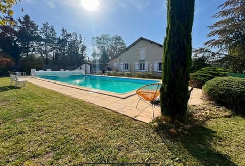 Garden, Garden view, Pool view, Swimming pool, sunbed