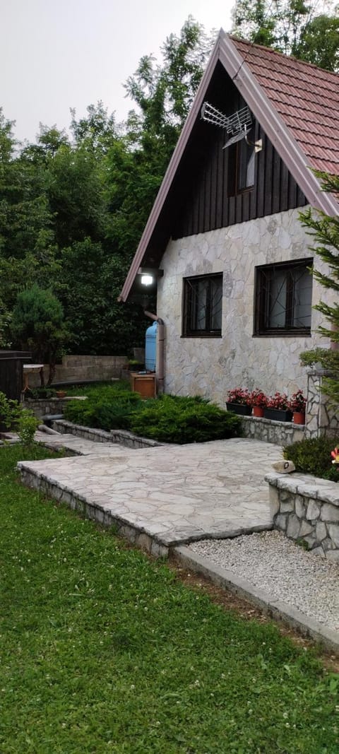 Vikendica Harun House in Lika-Senj County