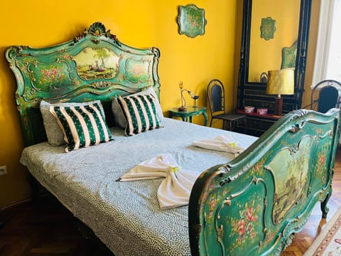 Central with Parking 3 Bedroom Apartment Apartment in Novi Sad