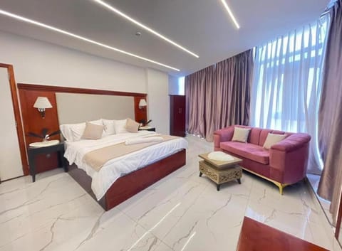 Living room, Photo of the whole room, Seating area, Bedroom