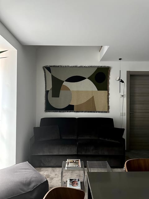 Living room, Photo of the whole room