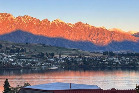 Nearby landmark, Day, Natural landscape, Lake view, Mountain view