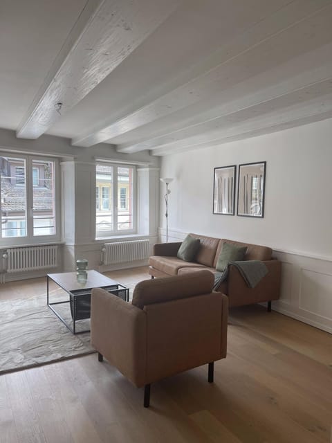 Living room, Seating area, heating