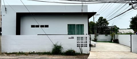 Property building, Day
