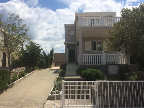 Apartment Cesarica Apartment in Lika-Senj County