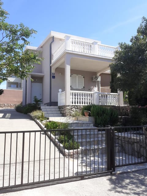 Apartment Cesarica Apartment in Lika-Senj County