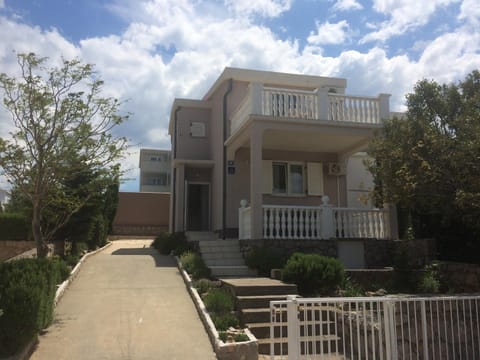 Apartment Cesarica Apartment in Lika-Senj County