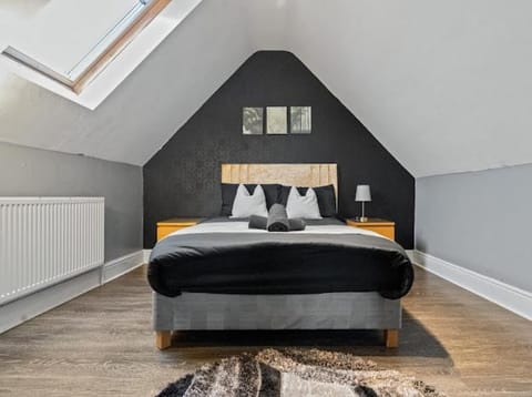 2 - Bed Haven with Free Parking Apartment in Birmingham