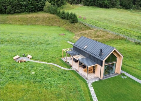 Property building, Day, Natural landscape, Garden, Garden view