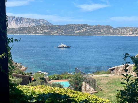 Natural landscape, View (from property/room), Balcony/Terrace, Pool view, Pool view