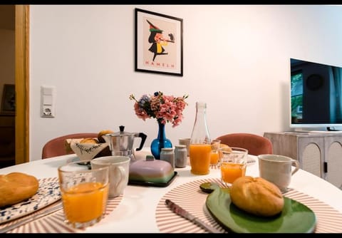 Dining area, Food, Breakfast