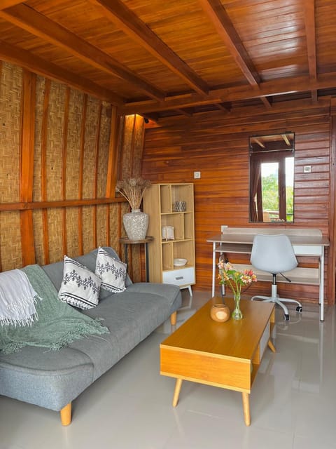 Living room, Photo of the whole room, Seating area