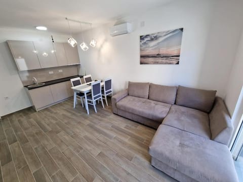 MilLaz Apartman Apartment in Budva Municipality