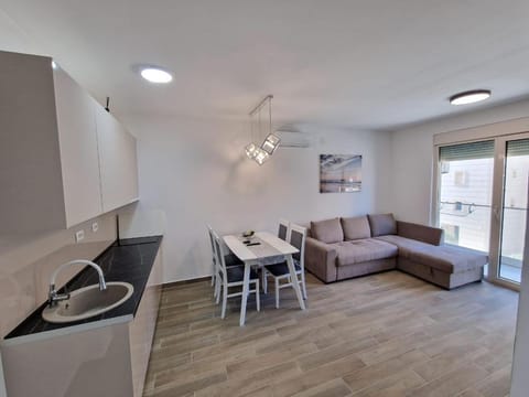 MilLaz Apartman Apartment in Budva Municipality