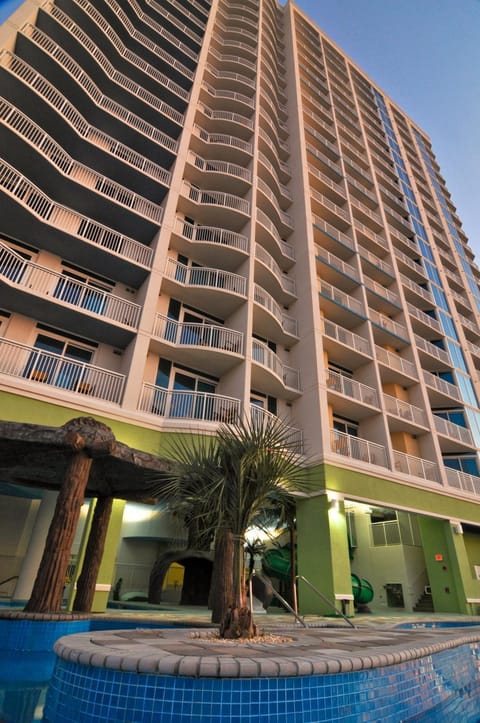 Property building, Facade/entrance, Swimming pool