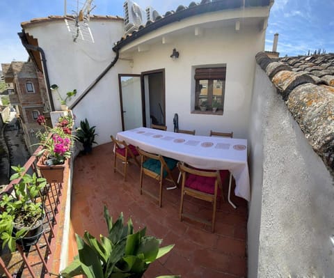 Balcony/Terrace, Balcony/Terrace