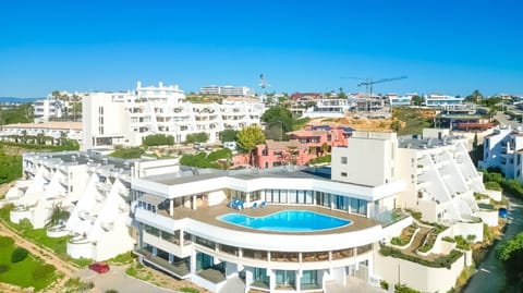 Property building, Bird's eye view, Swimming pool