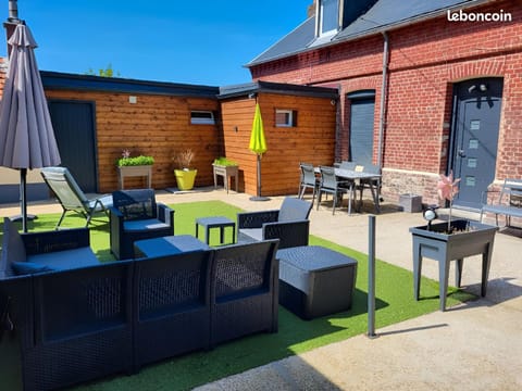 Property building, Patio, Garden, Garden view