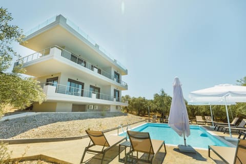 Property building, Swimming pool