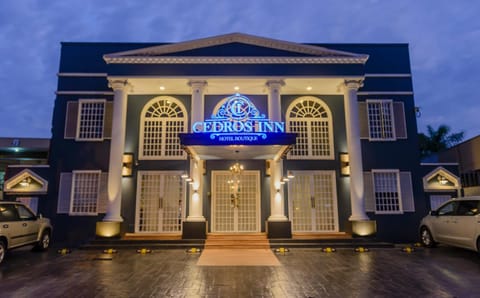 Property building, Facade/entrance, Night