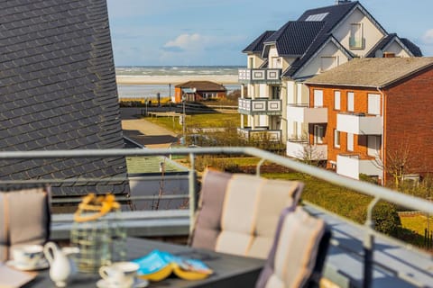 View (from property/room), Balcony/Terrace, Sea view