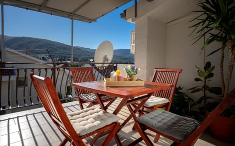 Apartments Dulcic Apartment in Stari Grad
