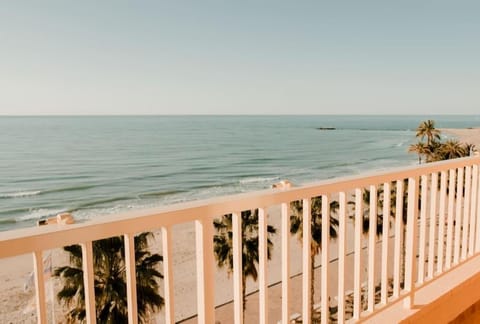 Amplio apartamento en 1ª línea de playa -Free Wifi Apartment in Villajoyosa