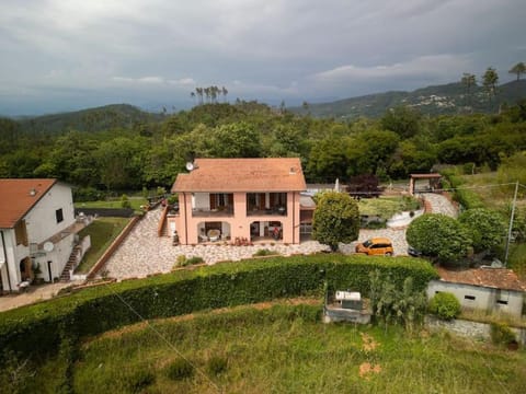holiday House Na Te Villa in Province of Massa and Carrara