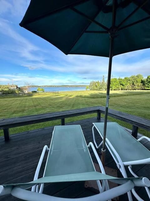 Natural landscape, View (from property/room), Sea view, sunbed