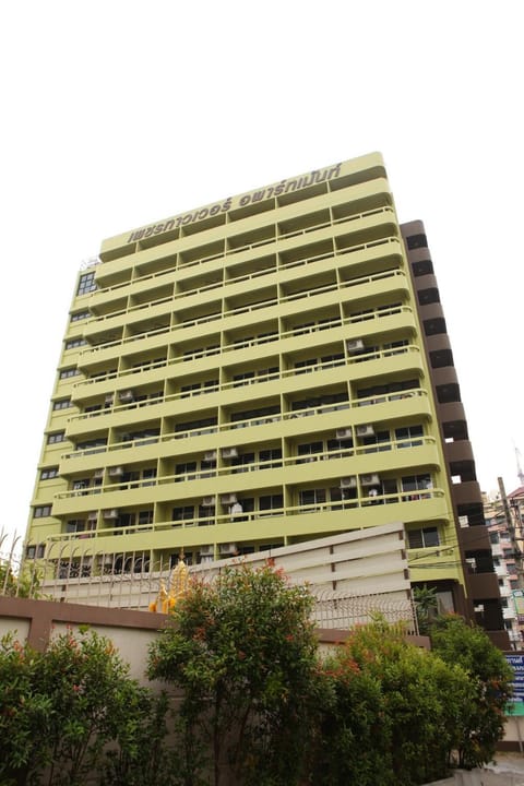 Property building, Day
