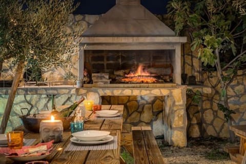 Natural landscape, BBQ facilities, Garden, View (from property/room), Balcony/Terrace, Breakfast, pet friendly