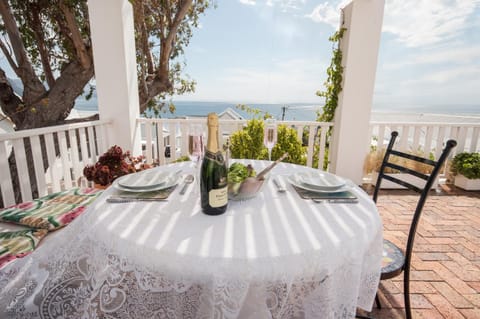 Patio, View (from property/room), Balcony/Terrace, Balcony/Terrace, Dining area, Sea view