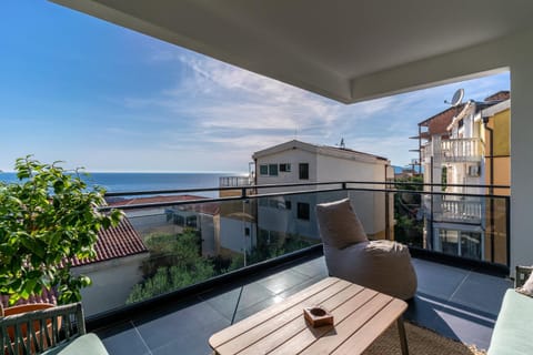 View (from property/room), Balcony/Terrace, Sea view