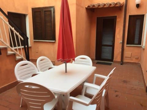 Patio, Balcony/Terrace, Dining area