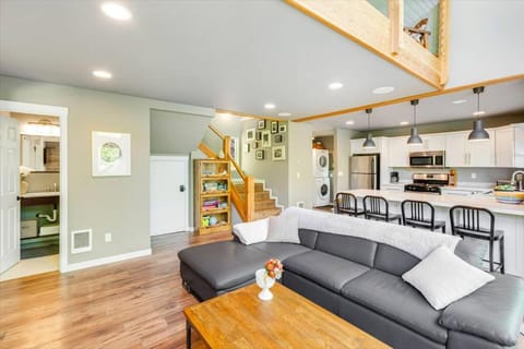 Yellow Tail Cabin Cabin in Lake Cushman