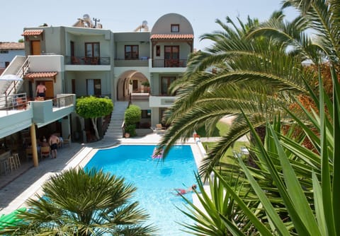 Facade/entrance, Swimming pool, Swimming pool