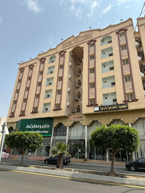 Property building, Location