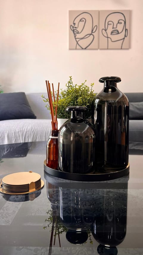 Living room, Decorative detail, Seating area