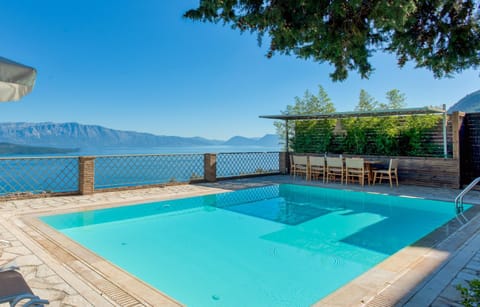 View (from property/room), Garden view, Pool view, Sea view, Swimming pool