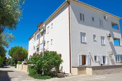 Beachside Babe Apartment in Novalja