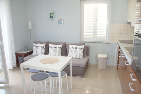Beachside Babe Apartment in Novalja