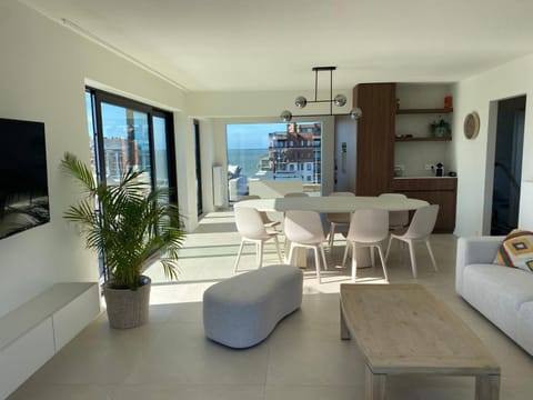 Penthouse Solaris Apartment in De Panne