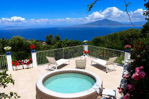 Balcony/Terrace, Swimming pool