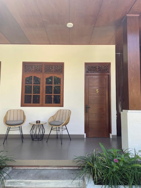 Kaman Bali Guesthouse Bed and Breakfast in Kuta