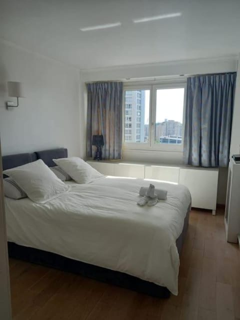 Superbe appartement à Paris Apartment in Puteaux