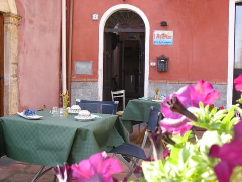 Facade/entrance, Facade/entrance