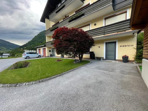 Property building, Balcony/Terrace