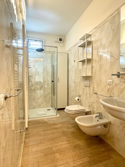 Shower, Toilet, Bathroom, bidet